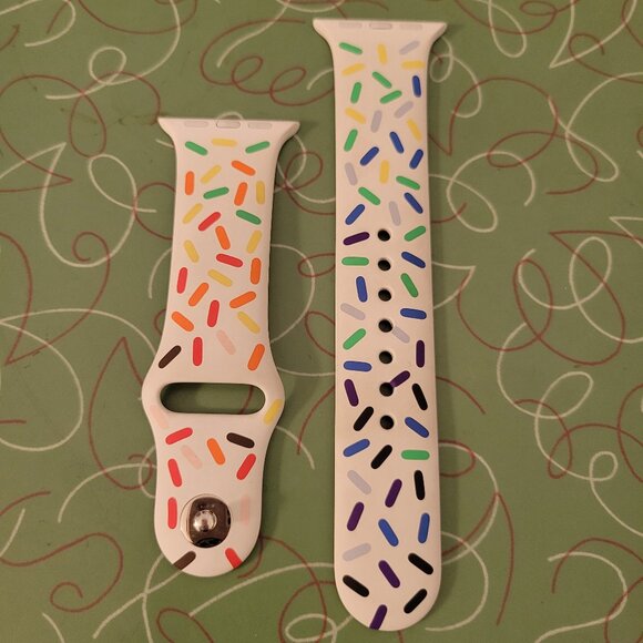 Apple Watch 41mm Pride Edition Sport Band (M/L) - Picture 2 of 4